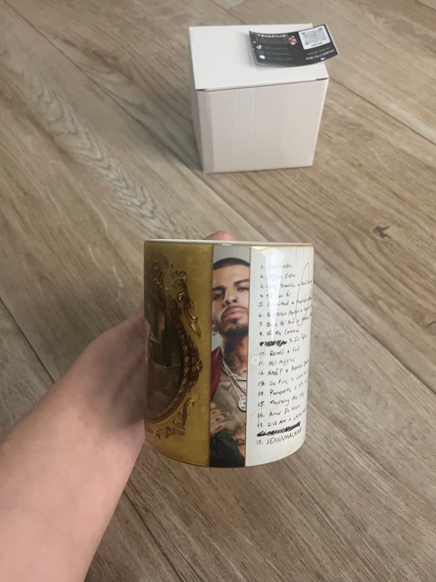 Taza Rauw Alejandro
