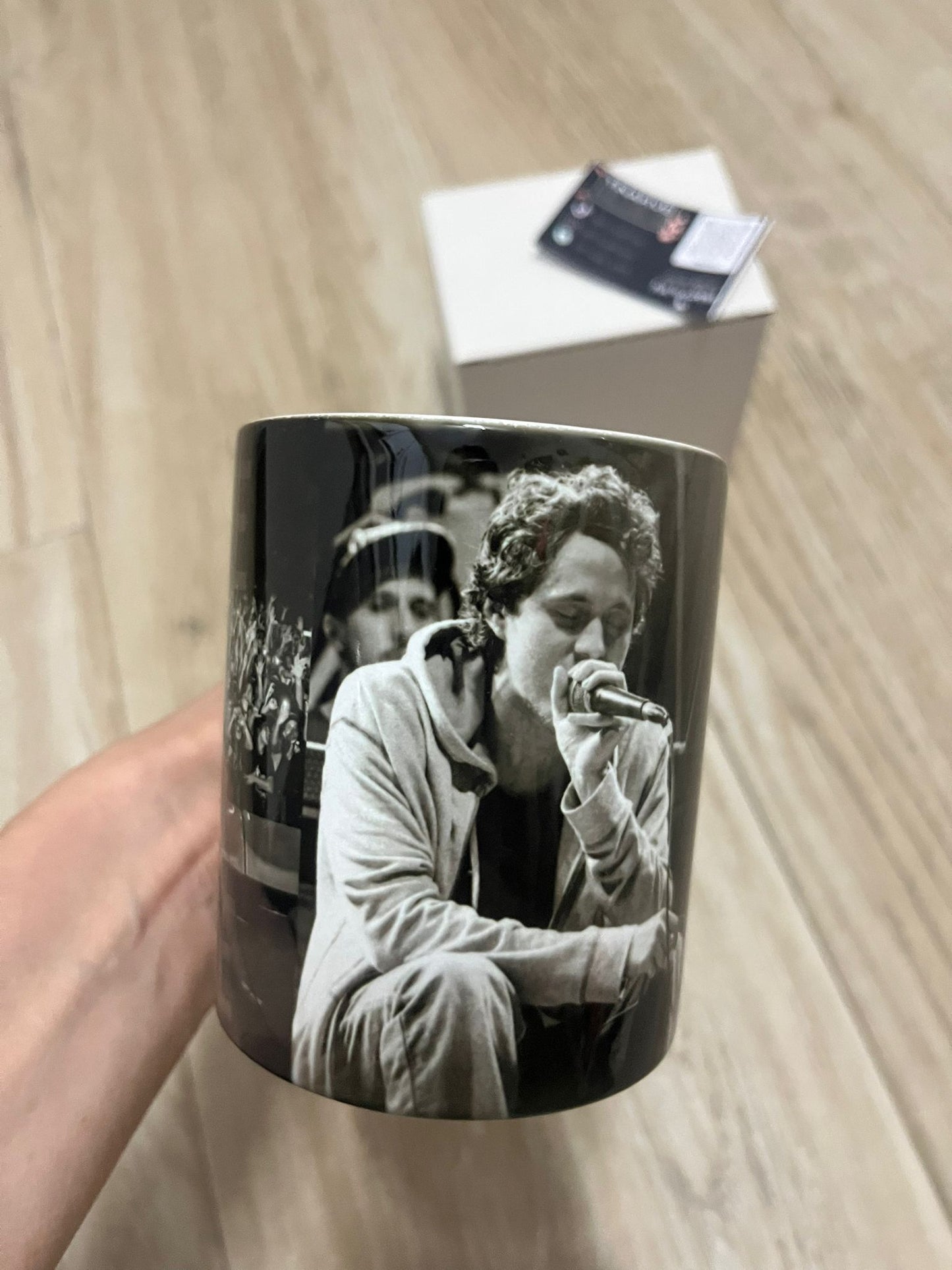 TAZA CANSERBERO