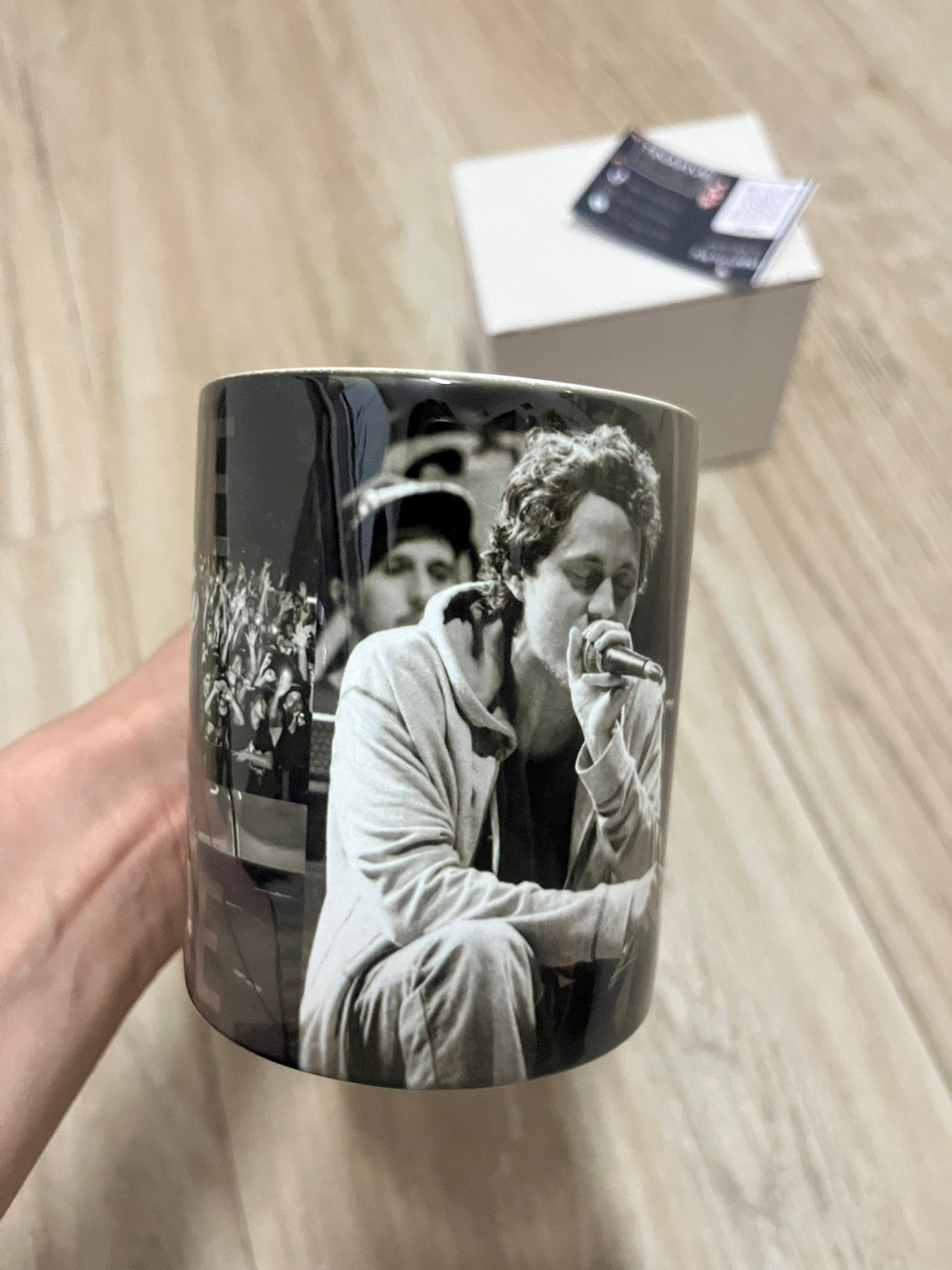 TAZA CANSERBERO